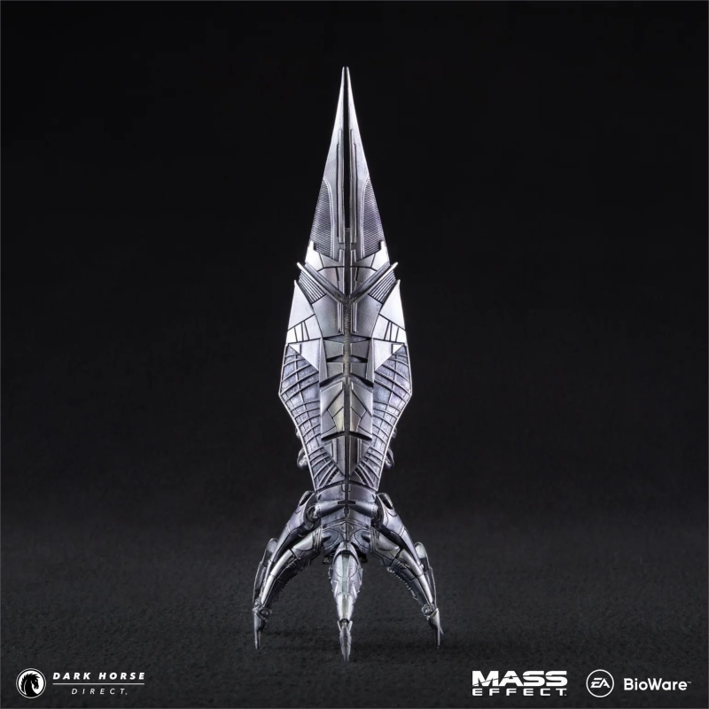 Оригинальная фигурка &laquo;Mass Effect: 8" Reaper Sovereign Die-Cast Ship Replica - Silver Variant&raquo;