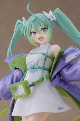 Оригинальная аниме фигурка &laquo;"Character Vocal Series 01 Hatsune Miku" Fashion Figure Sporty Ver.&raquo;