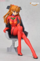 Оригинальная аниме фигурка &laquo;PM Figure Asuka Langley Soryu Girl with Chair Ver.&raquo;