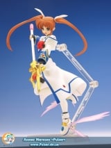 Оригинальная аниме фигурка Figma № 005 Nanoha Takamachi Barrier Jacket Ver.