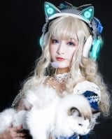 Оригинальные наушники, имитирующие кошачьи ушки, от фирмы Axent Wear Wireless Limited Edition Pink POWER