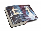 Манга на английском языке «Tomie: Complete Deluxe Edition (Junji Ito)»