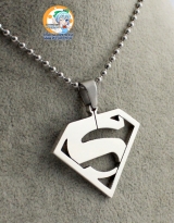 Кулон по мотивам кинофильма  "Superman"  модель "Superman Emblem "