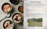 Артбук «The Walking Dead: The Official Cookbook and Survival Guide» [USA IMPORT]