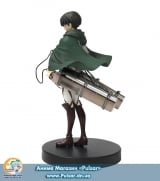 Оригинальная аниме фигурка Levi Furyu