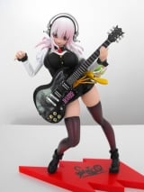Оригинальная аниме фигурка Ichiban Kuji Super Sonico ~More Power!!~: Sonico PUNK SONICver.