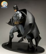 Оригинальная Sci-Fi фигурка ARTFX - Batman Black Costume 1/6 Complete Figure