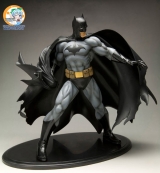 Оригінальна Sci-Fi фігурка ARTFX - Batman Black Costume 1/6 Complete Figure