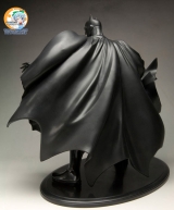 Оригинальная Sci-Fi фигурка ARTFX - Batman Black Costume 1/6 Complete Figure