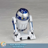 Оригинальная Sci-Fi  фигурка STAR WARS: REVO No.004 R2-D2 "Star Wars Episode V: The Empire Strikes Back"