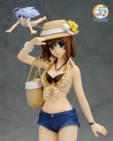 Оригинальная аниме фигурка  Magical Girl Lyrical Nanoha StrikerS - Hayate Yagami -Summer holiday- 1/7 Complete Figure