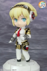 Оригинальная аниме фигурка  Nanorich VC - Persona 4 The Ultimate in Mayonaka Arena: Aigis -Heavy Arms ver.- Posable Figure