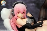 Оригінальна аніме фігурка VC! - Super Sonico Bikini & Sofa ver. Black Color 1/7 Complete Figure