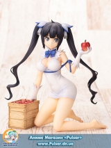 Оригинальная аниме фигурка Is It Wrong to Try to Pick Up Girls in a Dungeon? - Hestia 1/7 Complete Figure