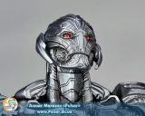 Оригинальная Sci-Fi  фигурка Figure Complex MOVIE REVO Series No.002 "The Avengers: Age of Ultron" Ultron