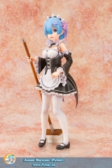 Оригинальная аниме фигурка Re:ZERO -Starting Life in Another World- Rem 1/7 Complete Figure