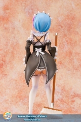 Оригинальная аниме фигурка Re:ZERO -Starting Life in Another World- Rem 1/7 Complete Figure