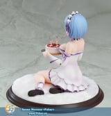 Оригинальная аниме фигурка Re:ZERO -Starting Life in Another World- Rem Birthday Cake Ver. 1/7 Complete Figure