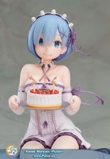 Оригинальная аниме фигурка Re:ZERO -Starting Life in Another World- Rem Birthday Cake Ver. 1/7 Complete Figure