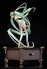 Оригинальная аниме фигурка &laquo;Character Vocal Series 01 Hatsune Miku - Hatsune Miku Symphony 5th Anniversary Ver. 1/1 Complete Figure&raquo;