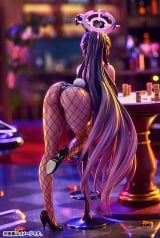 Оригинальная аниме фигурка &laquo;Blue Archive Karin Kakudate (Bunny Girl) Game Playing Ver. 1/7 Complete Figure&raquo;