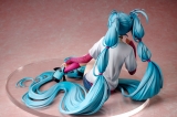 Оригинальная аниме фигурка &laquo;Hatsune Miku x Mai Yoneyama The Latest Street Style "Cute" 1/4 Complete Figure&raquo;