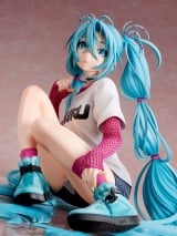 Оригинальная аниме фигурка &laquo;Hatsune Miku x Mai Yoneyama The Latest Street Style "Cute" 1/4 Complete Figure&raquo;