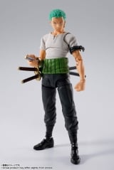 Оригинальная аниме фигурка &laquo;S.H.Figuarts Roronoa Zoro -Romance Dawn- "ONE PIECE"&raquo;