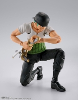 Оригинальная аниме фигурка &laquo;S.H.Figuarts Roronoa Zoro -Romance Dawn- "ONE PIECE"&raquo;