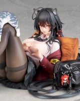 Оригинальная аниме фигурка &laquo;Azur Lane Taihou Sweet Time After School Ver. 1/7 Complete Figure&raquo;