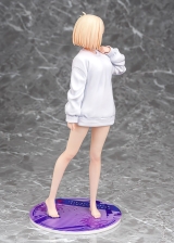 Оригинальная аниме фигурка &laquo;Lycoris Recoil Chisato Nishikigi: Oversized Sweatshirt Ver. 1/7 Complete Figure&raquo;