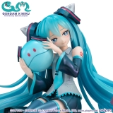Оригинальная  фигурка &laquo;Lucrea Mobile Suit Gundam 45th Anniversary x Hatsune Miku Hatsune Miku x 00 Gundam 1/7 Complete Figure&raquo;