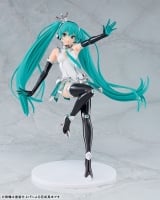 Оригинальная фигурка &laquo;Reincarnation Hatsune Miku GT Project Racing Miku 2013 Ver. 1/8 Plastic Model&raquo;