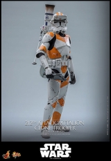 Оригинальная  фигурка &laquo;Movie Masterpiece SW EP3 Clone Trooper 212th Attack Battalion Deluxe Edition&raquo;