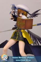 Оригинальная аниме фигурка  Magical Girl Lyrical Nanoha StrikerS - Hayate Yagami 1/7 Complete Figure