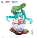 Аниме фигурка &laquo;Q Version Figure Hatsune Miku Playing in the Lotus Pond&raquo;