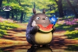 Оригинальная аниме фигурка &laquo;LM Studio - My Neighbor Totoro Totoro eating watermelon&raquo;