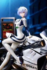 Оригинальная аниме фигурка &laquo;KOL Brother Studio - Neon Genesis Evangelion Motorcycle Ayanami Rei&raquo;