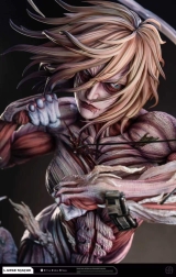 Оригинальная аниме фигурка &laquo;Eren Titan and Female Titan with LED-Attack on Titan-Hertz Studio&raquo;