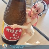 Оригинальная аниме фигурка 	Drink Holder: Sonico Champagne Gold Ver