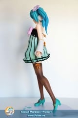 Оригинальная аниме фигурка SPM Figure Hatsune Miku Colorful Drop Ver.