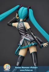 Оригинальная аниме фигурка Hatsune Miku 1/8 PVC Figure &mdash; Vocaloid