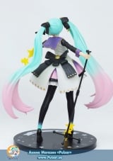 Оригинальная аниме фигурка Taito Kuji Honpo Hatsune Miku 10th Anniversary: Hatsune Miku Pearl Ver.