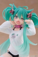Оригинальная аниме фигурка &laquo;Hatsune Miku Desktop Cute Figure Nekomimi Cat Ear T-shirt Ver.&raquo;