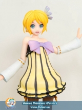 Оригінальна аніме фігурка Kagamine Rin Cheerful Candy SPM Figure — Vocaloid -Project DIVA-