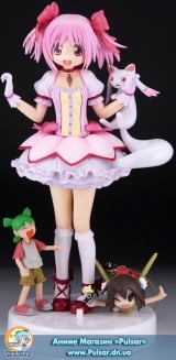 Оригінальна аніме фігурка HG Figure Kaname Madoka with Kyuubey