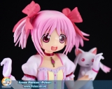 Оригінальна аніме фігурка HG Figure Kaname Madoka with Kyuubey
