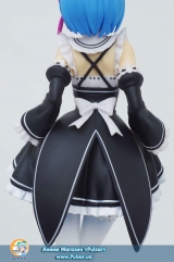 Оригинальная аниме фигурка PM Figure Rem Curtsey Ver.