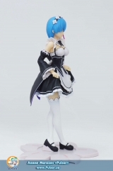 Оригинальная аниме фигурка PM Figure Rem Curtsey Ver.
