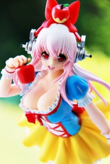 Оригинальная аниме фигурка  Sonico Snow White Fairy Tale Special Figure &ndash; Super Sonico